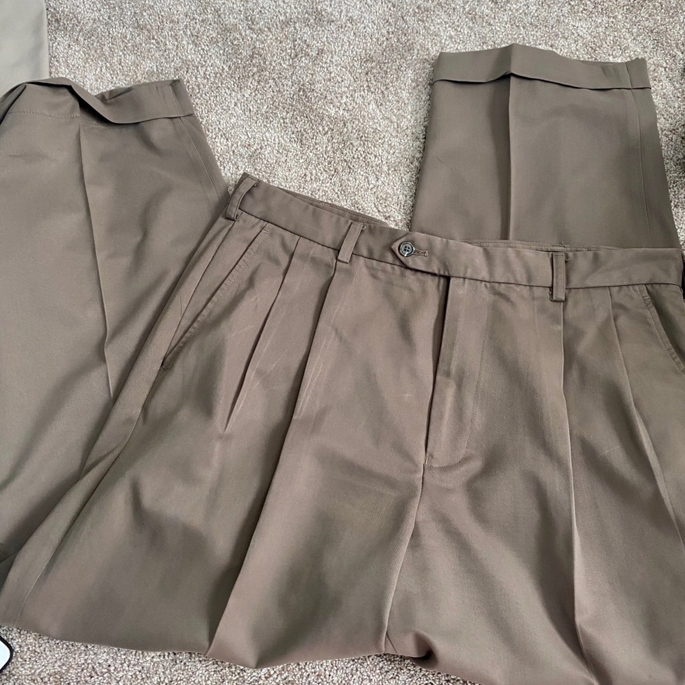Men’s dress pants in great shape